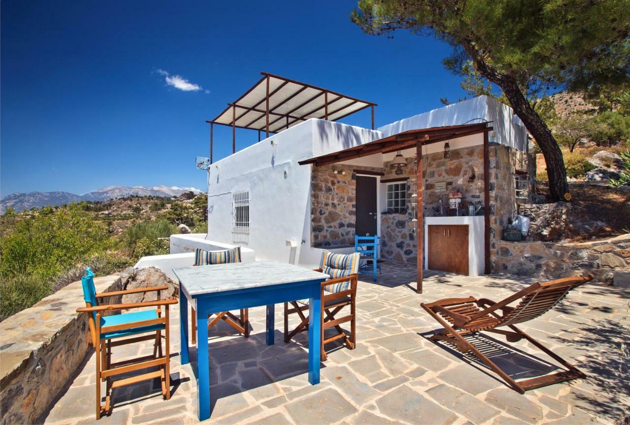 Villa M - Villa With Private Pool And Yard Anatolí Buitenkant foto